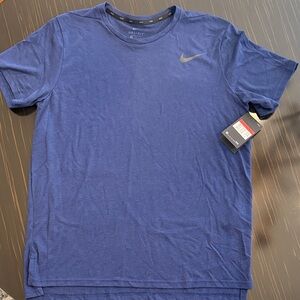 Nike Men's Short Sleeve Tee in Deep Blue